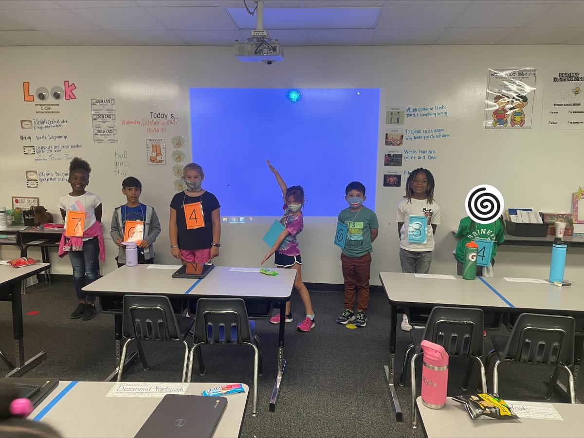 BearsBrinker's tweet photo. 2nd graders comparing 3-digit and 4-digit numbers! #PISDPoweredbyLearning https://t.co/ihAM4L3DlI