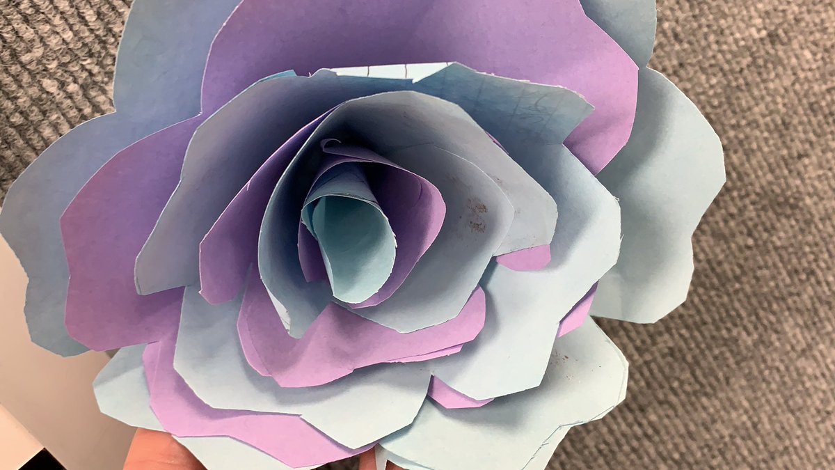 HollyRobison9's tweet photo. My students are so talented and creative! #thanksforpaperrose #seviersdstrong #cedarridgehigh https://t.co/ouXmcdrk7S