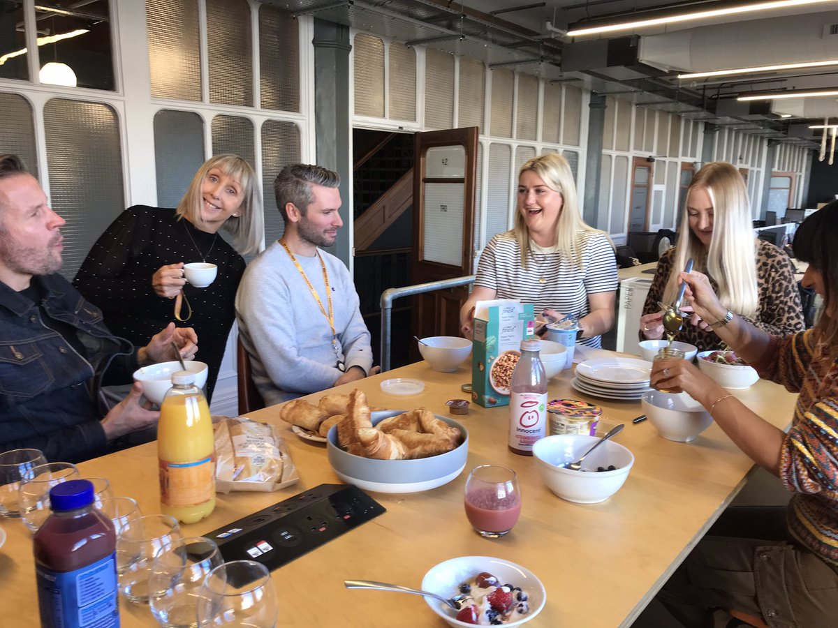ElGrinchos's tweet photo. To mark Wellness Week we started off Wednesday with a big breakfast followed up by an invigorating massage through @sensemassageuk (Simon is a legend 👐🏻) to get the juices flowing. Mobile sauna next time.🔥@TROexperiential #TroInAction https://t.co/AvK0T8oCUN