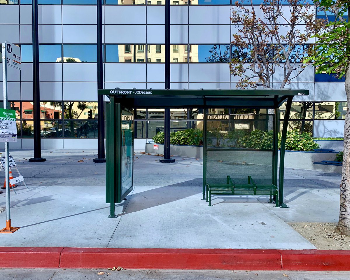 OutfrontDecaux's tweet photo. Midweek Service Alert 🚨 

Bus Shelter over on 7th/Lucas is back in service and ready to serve Angelenos on the go 🚏🚌🍃

#investintransit
#gotshade
#labusstops https://t.co/EYZJI55He0