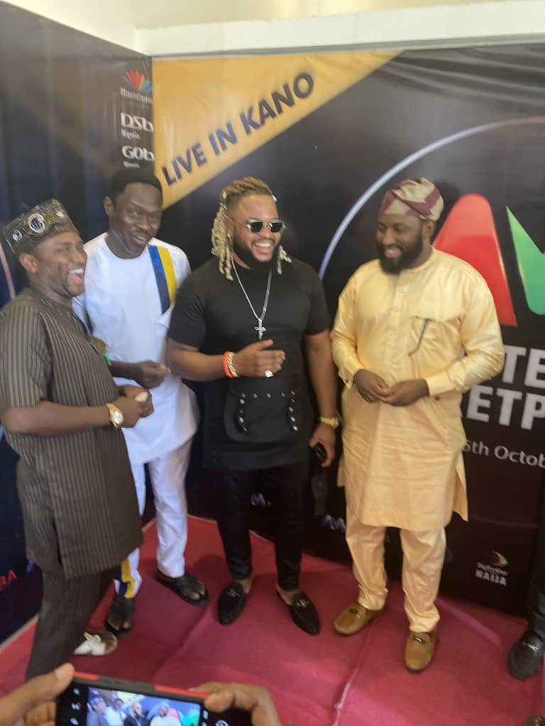 itswhitemoney's tweet image. Born in the east, grew up in the NORTH, hustled in lagos...a complete Naija man😌😀

Feels good to be back here.. sannu my people🙂
#Whitemoney