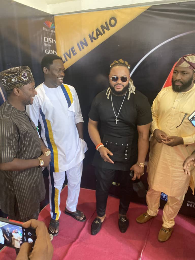 itswhitemoney's tweet image. Born in the east, grew up in the NORTH, hustled in lagos...a complete Naija man😌😀

Feels good to be back here.. sannu my people🙂
#Whitemoney