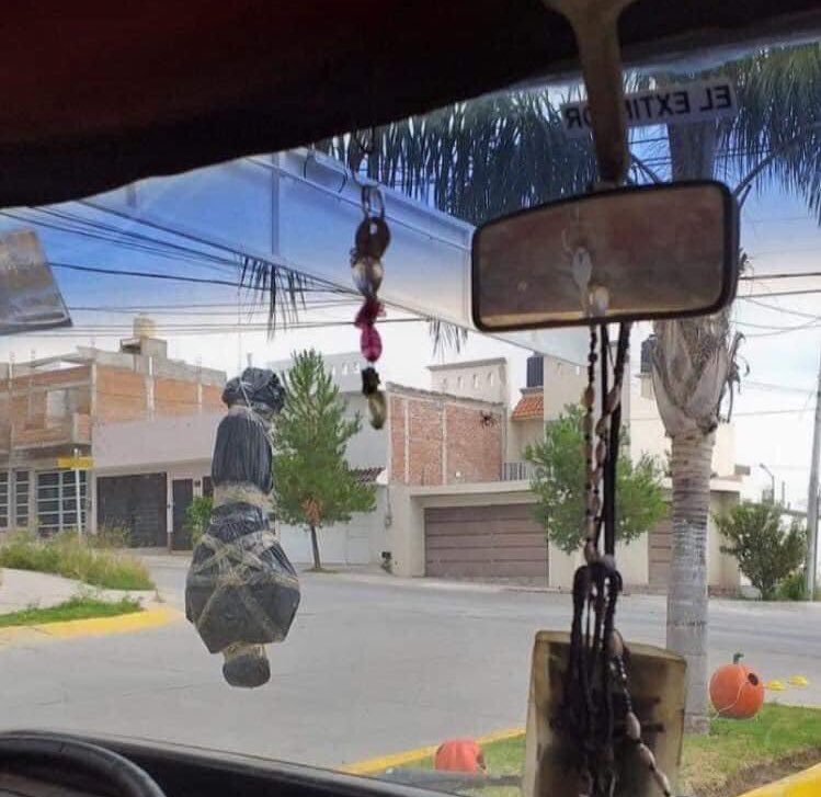 No mame vecina, es Halloween no estamos peleando la plaza 🥵