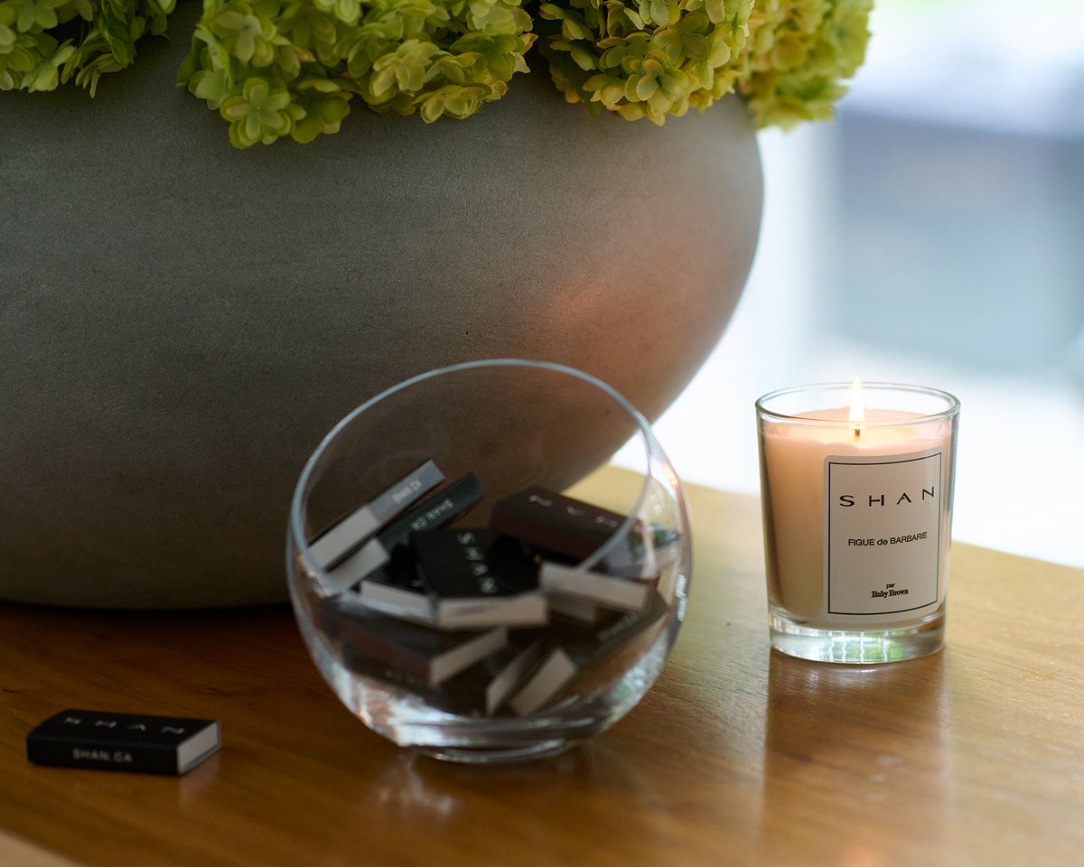 brownruby's tweet image. #RUBYBROWN is thrilled to bring its know-how to the Canadian brand #SHAN.

Discover SHAN&apos;s new signature scent, through a candle with fresh fig notes, both fruity and green. 🍃🕯🌵

Available on : @ShanSwimwear 
By : @brownruby