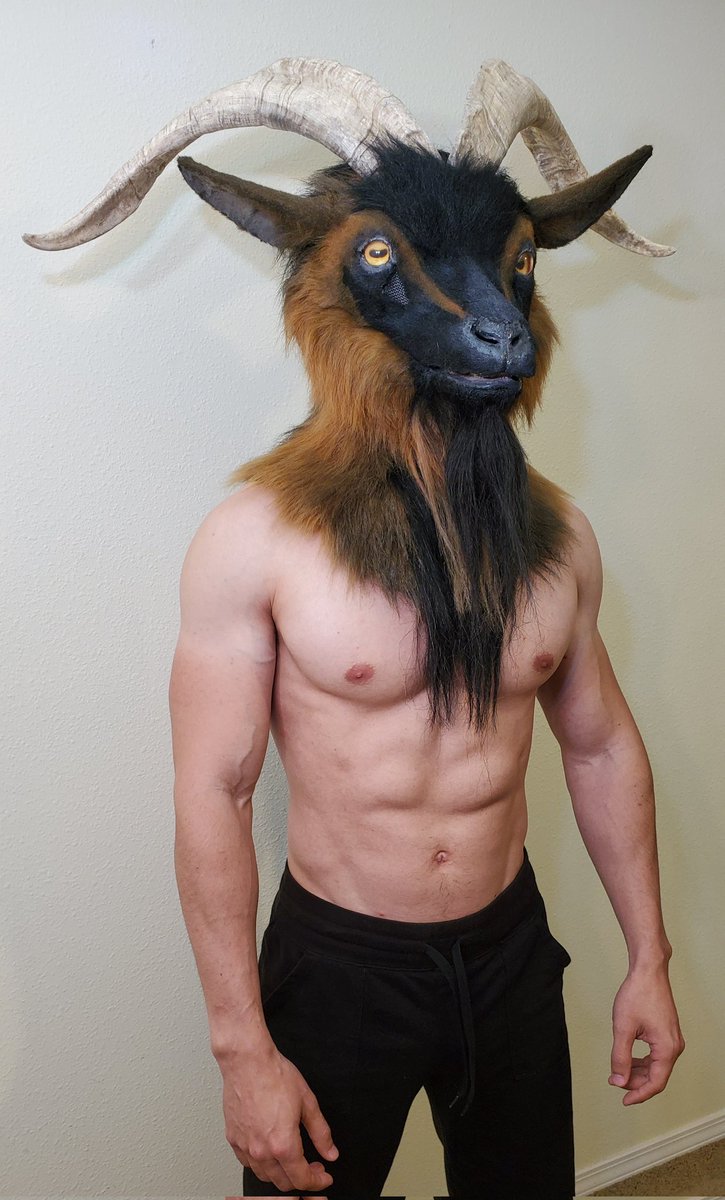 DeoTasDevil's tweet image. Goat mask made by @/Crystumes. Perfect for a Baphomet Halloween costume or a goat fursuit. 

Horns are very light hollow cast resin and removable to pack down for traveling, has a moving jaw, finished mouth with detailed teeth and silicone tongue, and gloriously thick NFT beard!