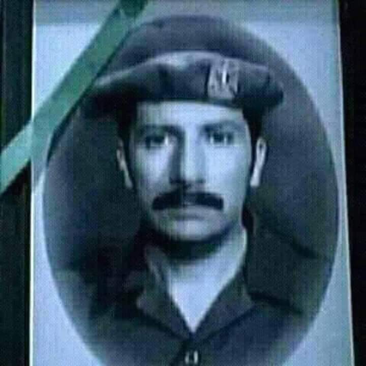 في ذكري 6 اكتوبر
ماننساش دور الشهيد ابو العربي
قدر يعرف مقسات والوان ملبسهم الداخليه 
😂😂😂
#اكتوبر_النصر