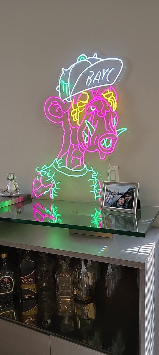 Ali3n_Mafia's tweet photo. Welcome Home MAYC ima take good care of you.
Thank you @NeonApesYC for the First Ever Neon Mutant @BoredApeYC Love it! #MAYC https://t.co/ztFDRr0LJe