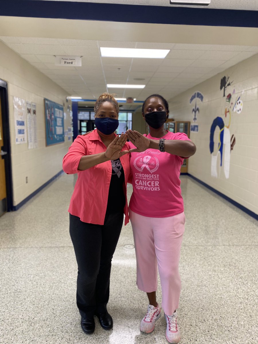 Standing in Unity at Cedar Grove Middle School to fight against breast cancer and promote awareness in this month and throughout the year! <a href="/Cgms_DCSD/">CGMS_DCSD</a> <a href="/DCSDRegionVII/">Area 3 Elementary - DeKalb County Public Schools</a> <a href="/DeKalbSchools/">DeKalb Schools, GA</a> <a href="/tpatchison/">Tony Atchison, Ed.S.</a>