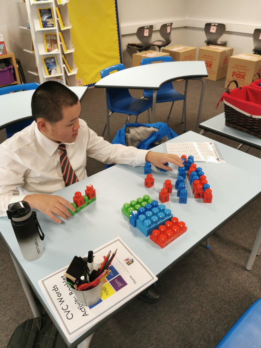 Cantonian_Base's tweet photo. Literacy focus with @MissAPhillips11 this afternoon ππ€ #literacy #cvcwords #lifelonglearning #practicaltasks #multisensory @cantonianhs https://t.co/HFYLlLJrlS