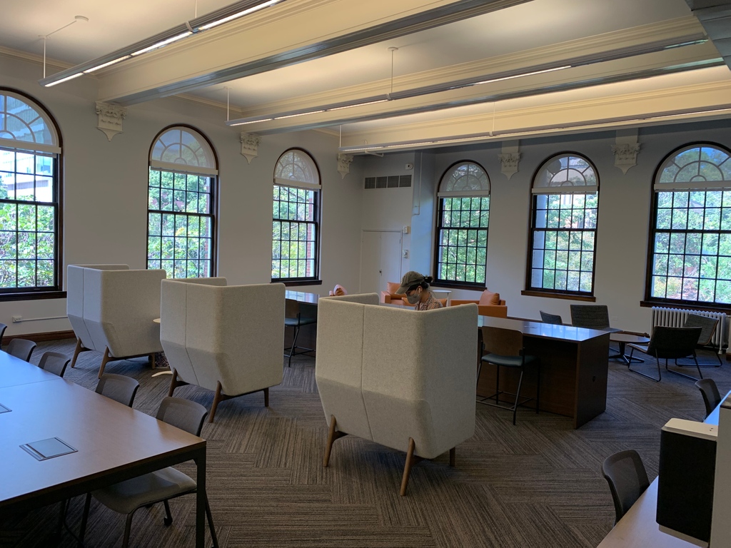 VandyLibraries's tweet photo. Check out Peabody Library's new furniture upgrades! π
#VandyLibraries #PeabodyLibrary #VandyGram #VanderbiltU @VUPeabody https://t.co/VXVB9lnH7G