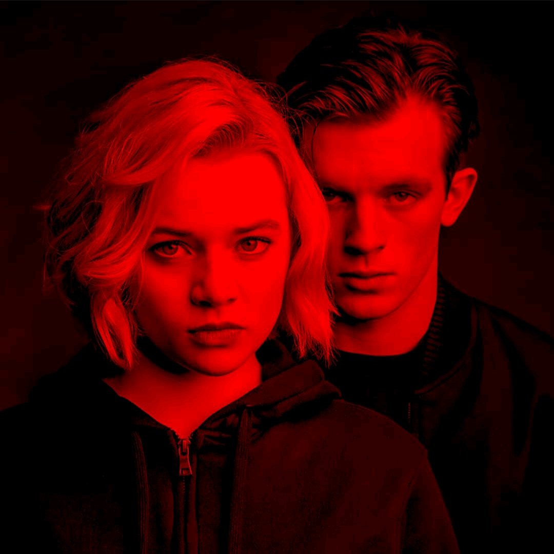 EuroMovie's tweet photo. بعد أن يلقى معظم أفراد عائلتها حتفهم في عملية تفجير إرهابية، تُستدرَج شابّة، دون علم منها، للانضمام إلى الجماعة ذاتها التي تسبّبت في مقتلهم.

فيلم دراما و جريمة الماني من إنتاج @NetflixMENA 
Je Suis Karl (2021)
IMDb: 5.3 https://t.co/ttNfG2D6hF