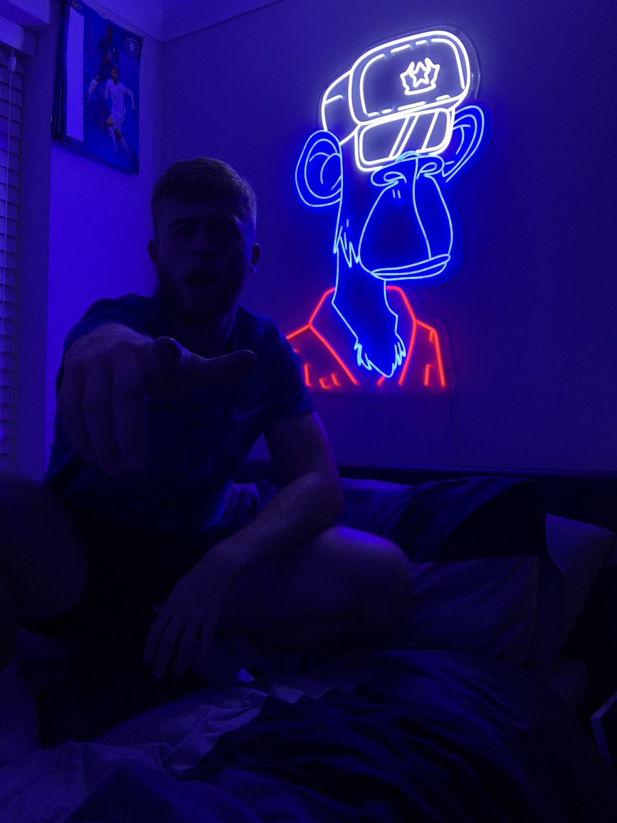 NeonApesYC's tweet photo. Another solid #NeonApe for another solid @BoredApeYC member! 

Check out @RomanTheApe and his BAD ASS physical deriv! https://t.co/m0rsM2tKei