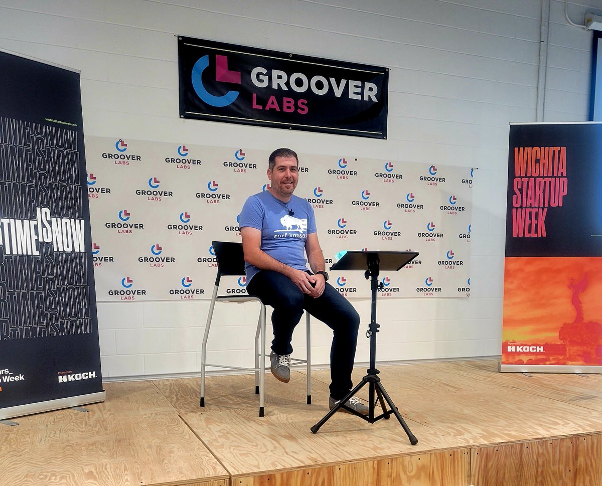 FlagshipKansas's tweet photo. FlagshipKansas board chair @saschaohler just presented "So, you raised money! Now what?" at @ICTStartupWeek. 
Lots of great takeaways, including making time to think and be thoughtful. And 'slow is smooth, smooth is fast'! @Groover_Labs #wichitawins https://t.co/EJj2ax7M7i
