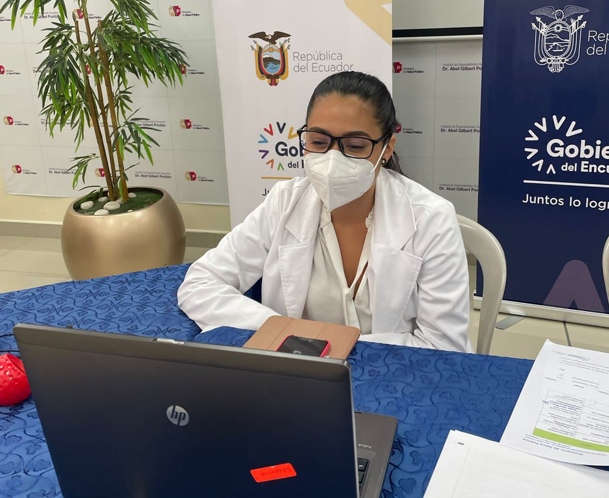 HGuayaquil's tweet photo. #JuntosPorLaSalud | Último día de ponencias científicas se llevan a cabo en el VIII Congreso de Especialidades @HGuayaquil, distintas temáticas que se exponen para el fortalecimiento de los conocimientos sanitarios en beneficio de la salud de los pacientes. https://t.co/K8cny9xk4P