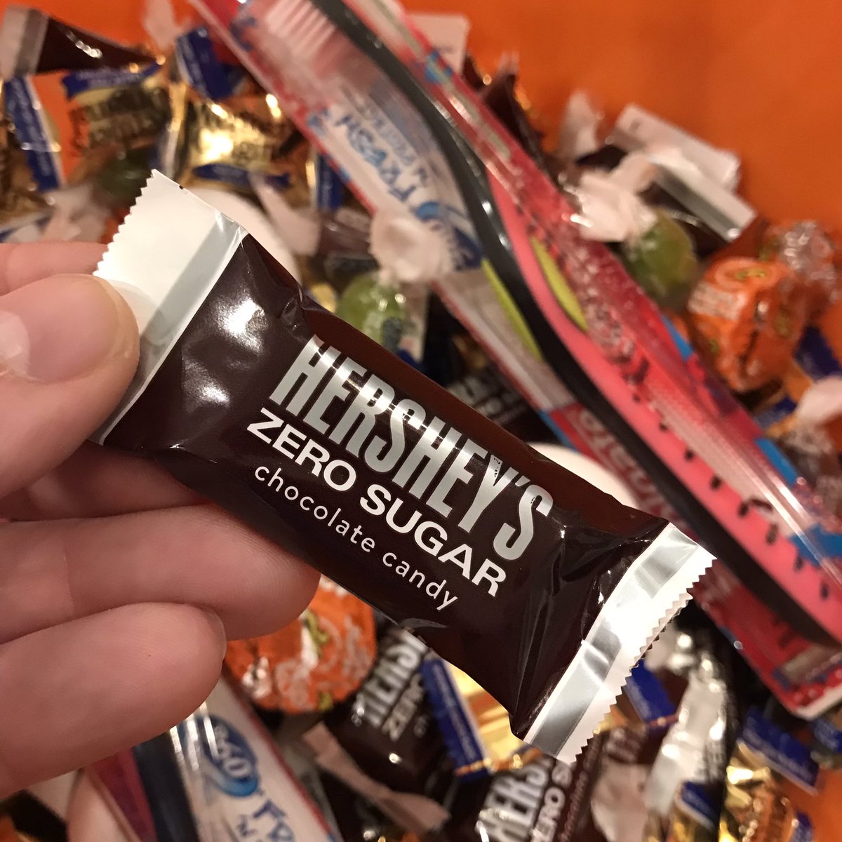 SmileStudioNoRa's tweet photo. It tastes the same. 😳 Try sugar free candies for your trick-r-treater’s this year. Less sugar less cavities. #ssnc #ssnr #trickortreat #Halloween #Raleigh https://t.co/ux8F9ISIa5