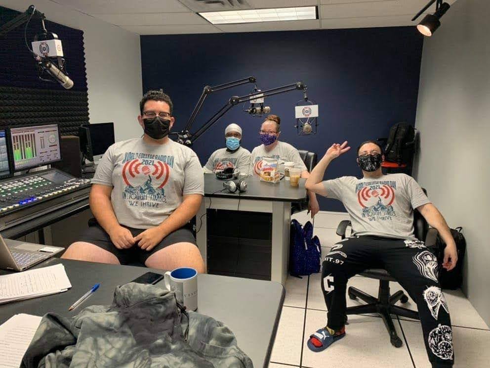 CassimeDADRE3AM's tweet photo. The Rev Crew had a great time on College Radio Day!!
Tune in to The Revolution #REV89 https://t.co/y3JtKqwXvK