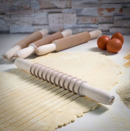 DepartmentStore's tweet photo. Oodles of Noodles! 😍

#noodles #nationalnoodleday #frieling #pastacutter https://t.co/CDUghsOt9x