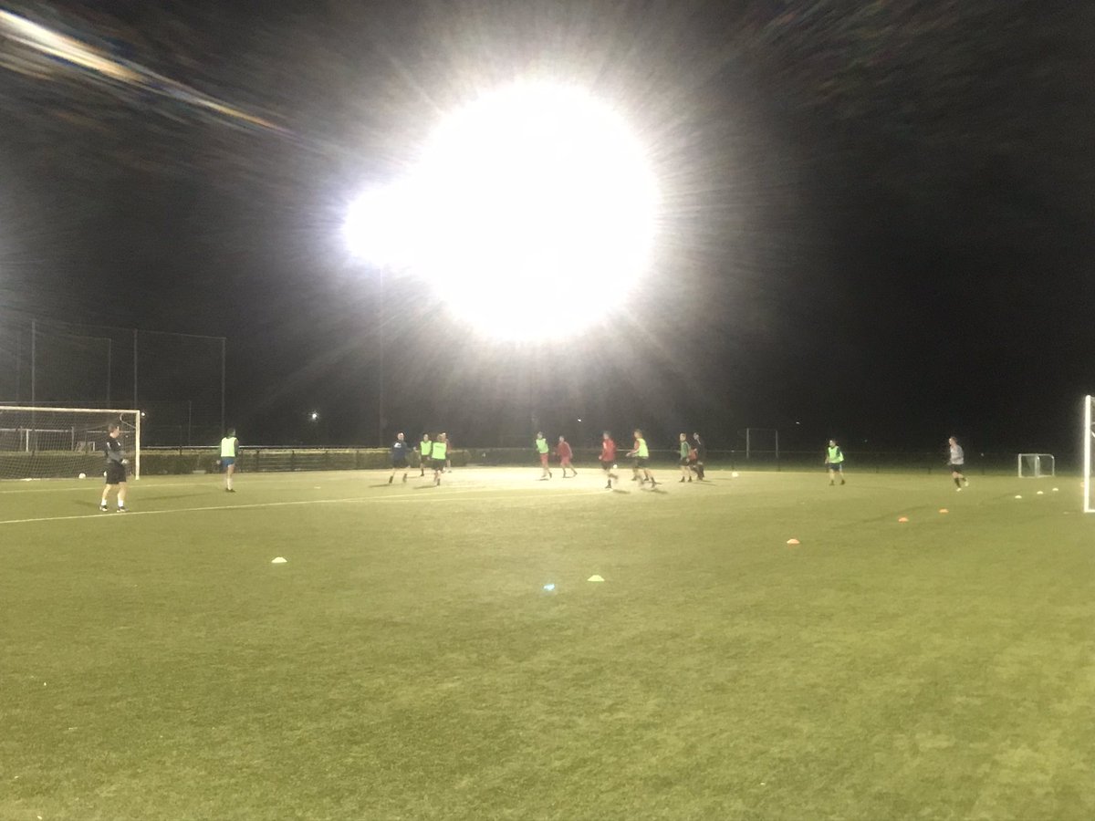 Op naar zaterdag ! Vanavond een lekkere fanatieke training met een mooie grote groep!