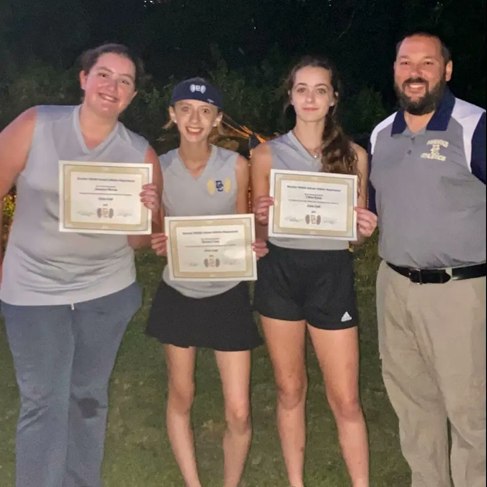 LadyHawksGolf's tweet photo. Last match for @DMSHawks Lady Hawks last evening at Eagle Pines GC. Coach Imel passed out certificates. 8th graders Rowan and Chloe will be moving on to DCHS next year. 7th grader Josselyn will return next year to help lead the team. A great middle school seasonβ³ @ImelCubed https://t.co/b0E4nmGZwq