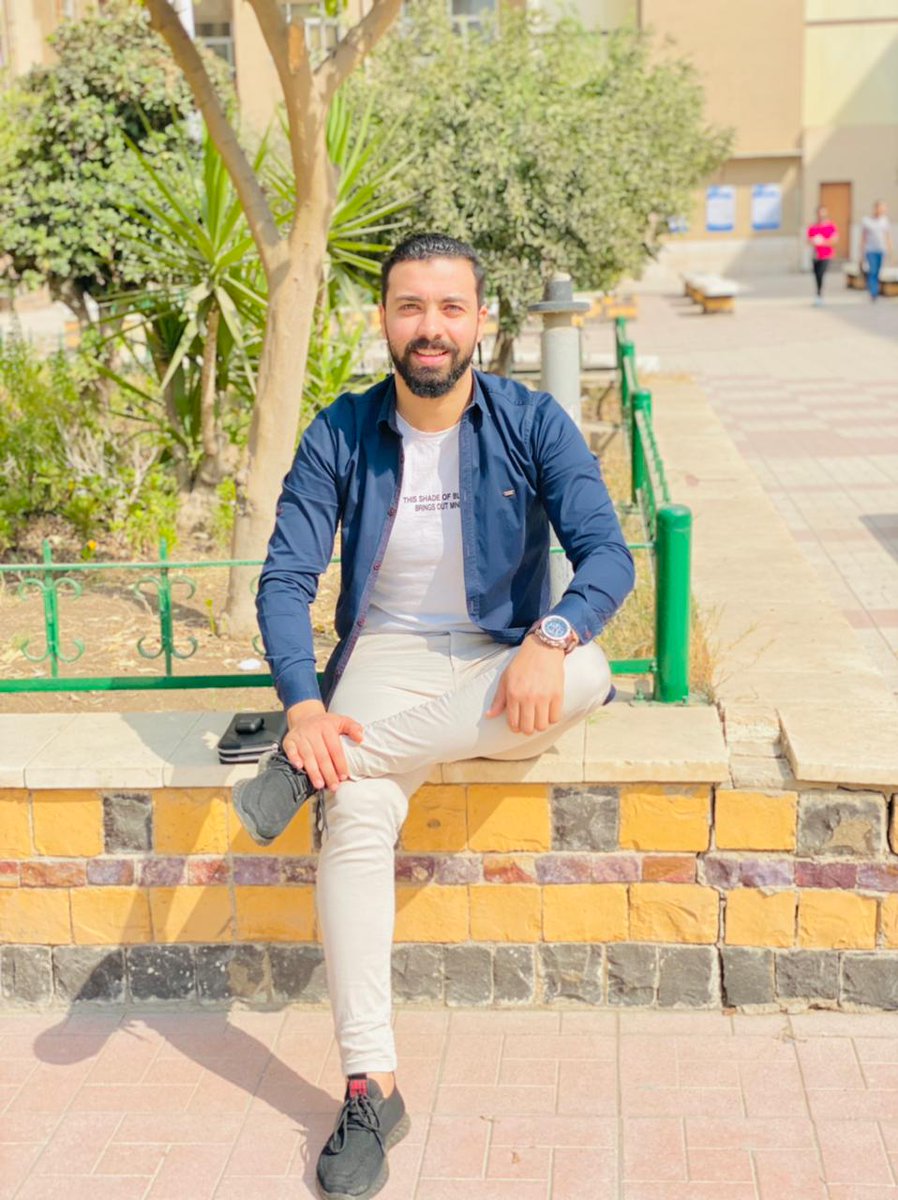 "طعم البيوت" أجمل 
لحظة ماتفتحلي 
"قلب الوطن مجروح" 
مش راضي يشرحلي.