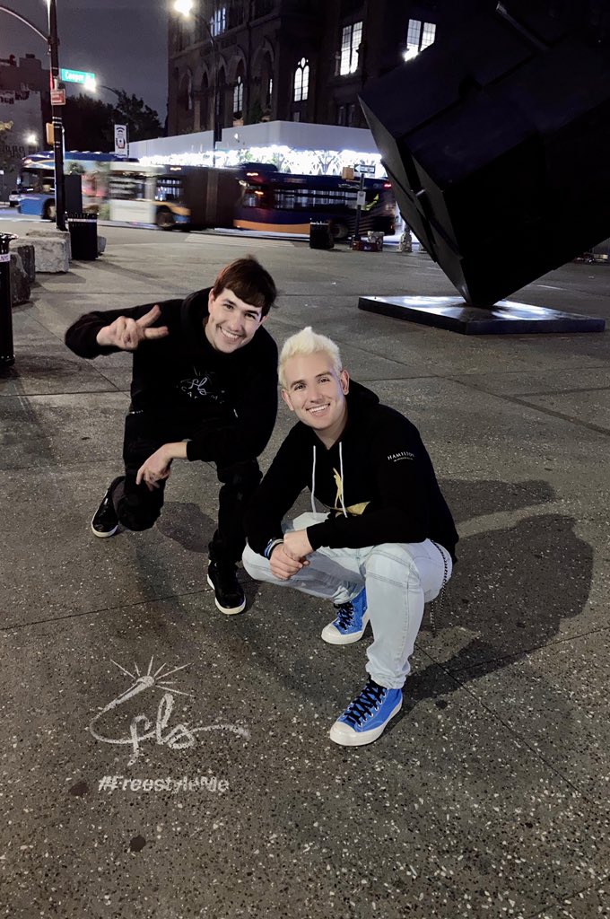 ThoseKleinBoyz's tweet photo. YOOOO @freestylelove @jellyd The word is Rooftop!!! Guess where we’ll be Oct / 7th?! #freestyleme #broadwayisback #freestylelovesupreme @FLS_Academy here we goooo!!!🔥🎉🎤 https://t.co/Bp6eQ4fZWv