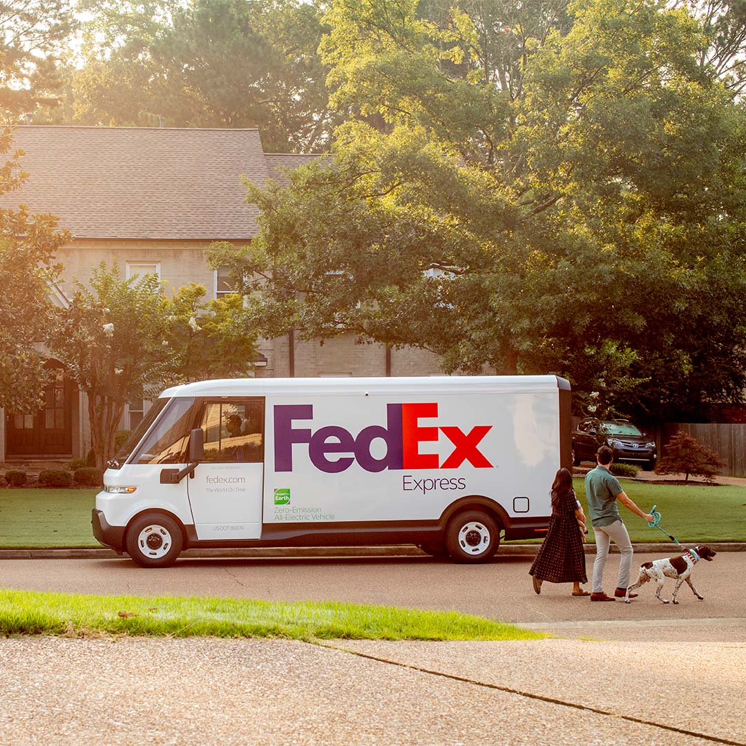 FedEx tweet media