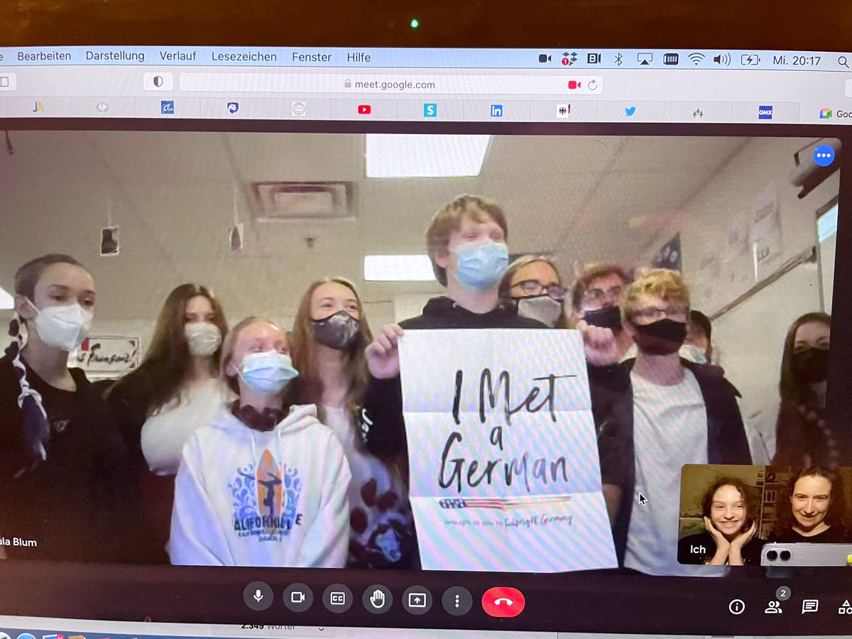 GlaeserBligh's tweet photo. My daughter & I were the Germans for #MeetAGerman day with a high school in Colorado. @fulbright_de @AATGOnline @wunderbar2gethr #wunderbartogether #fulbright75 https://t.co/GEVmbmV0wd