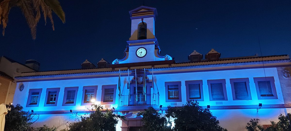 💙💙 El Ayuntamiento de Lopera se ilumina esta noche de azul para unirse a la reivindicación del Día Mundial de la Parálisis Cerebral,  que se conmemora hoy,  día 6 de octubre. 💙💙

#Lopera  #DiaMundialdelaParalisisCerebral
<a href="/aspacejaen/">ASPACE JAEN</a> 
<a href="/isabel_uceda/">Isabel Uceda Cantero \❤</a>