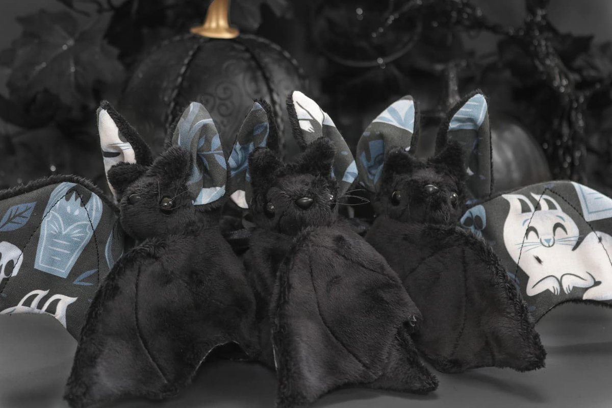 Sew Scary Day 6 ⁠
⁠
How cute! These bats have chosen to dress up as cats for Halloween. They've got a cute cat nose, whiskers, a collar with a headstone tag, and even a cute tail!  ⁠
⁠