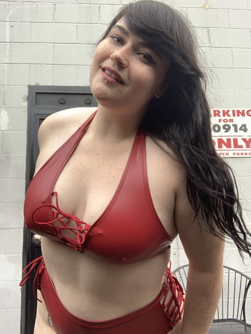 Switch Cece 🔪⛓ Fansly Pocketstars - Here at @SanctuaryLAX come see me or treat me to lunch if you can’t make it $cecelachey https://t.co/vATgn0dqpO