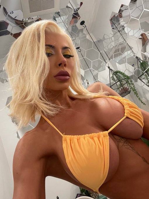 Some extra special HALLOWEEN fun about to drop on https://t.co/lUoHpuRZag 💫 can you guess which character<a href="/tag/bday"class="tags"><span>#bday</span></a><a href="/tag/happybday"class="tags"><span>#happybday</span></a><a href="/tag/tuesdayvibe"class="tags"><span>#tuesdayvibe</span></a>