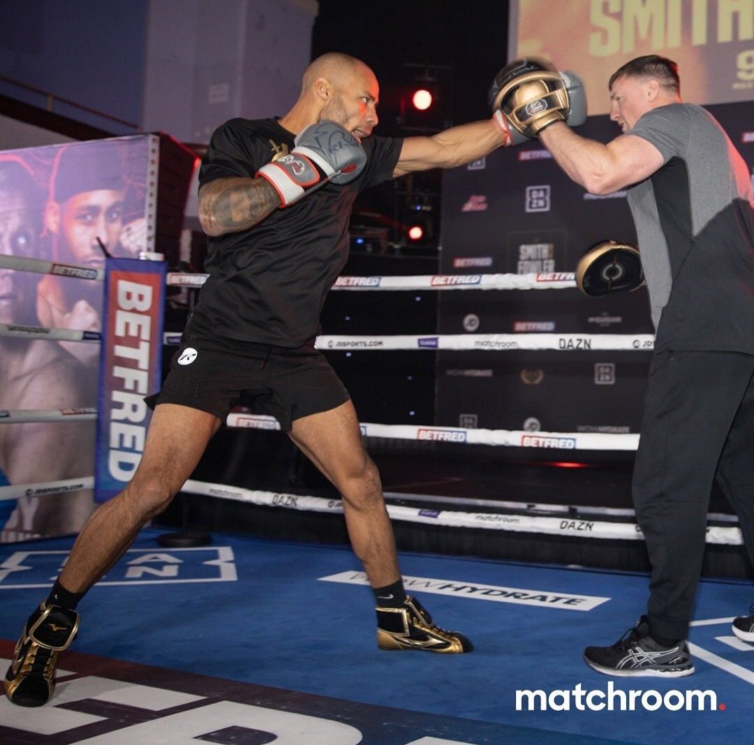 Public work out ✔ 
The build up to Saturday continues. Press conference tomorrow 13:00 Hilton Hotel L1 8LW 
See you all there 🤜🏽🤛🏼

#TEAMTROJAN⚔ 
#LETSGOBABY