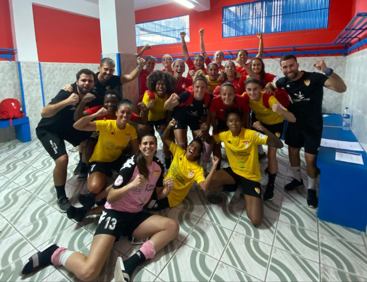 🔊 El Civitas Santa Teresa Badajoz accede a la segunda eliminatoria de la 🏆Copa de la Reina tras vencer 0-1 al RU de Tenerife⚽

Enhorabuena equipo!👏🏼

Aúpa Santa!!🔴⚪

#ElRetoDelSanta #AúpaSanta #Badajoz #Extremadura #FutFem #lacopadelareina #RUdeTenerife