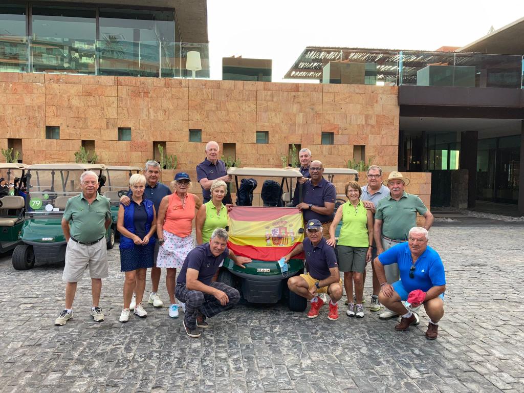 Los españoles Laureano Suárez y Julio Galocha empatados a puntos en la cabeza del Torneo Paralelo de la Nations Press Cup Gran Canaria 2021 que se ha jugado en <a href="/salobregolf/">Pieter geurtsen</a>. Mañana se decidirá el ganador en <a href="/melonerasgolf/">Meloneras Golf</a> 
#GranCanaria #MuchoPorVivir #SoMuchToLiveFor