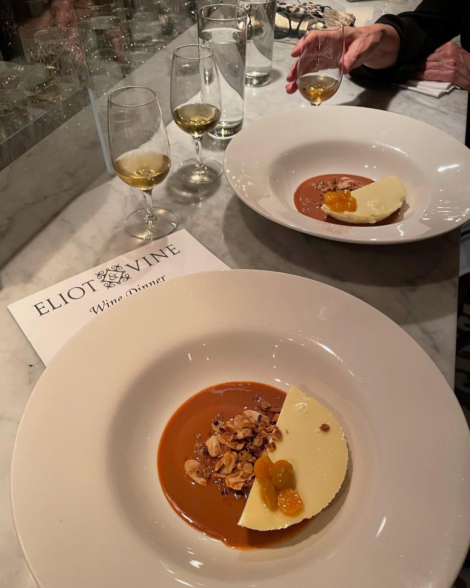 Eliot_and_Vine's tweet photo. Our final Fall Wine Dinner is tonight, and we are so excited to see what our chef creates 😍

Until then, please enjoy this photo of a gooseberry and goats milk cheese cake from our Wine Dinner last week. 😉

#WinePairings #5CourseMeal #Sommeiler #WineTasting #FoodAndDrinks #Wine https://t.co/2EXEvHqA3D