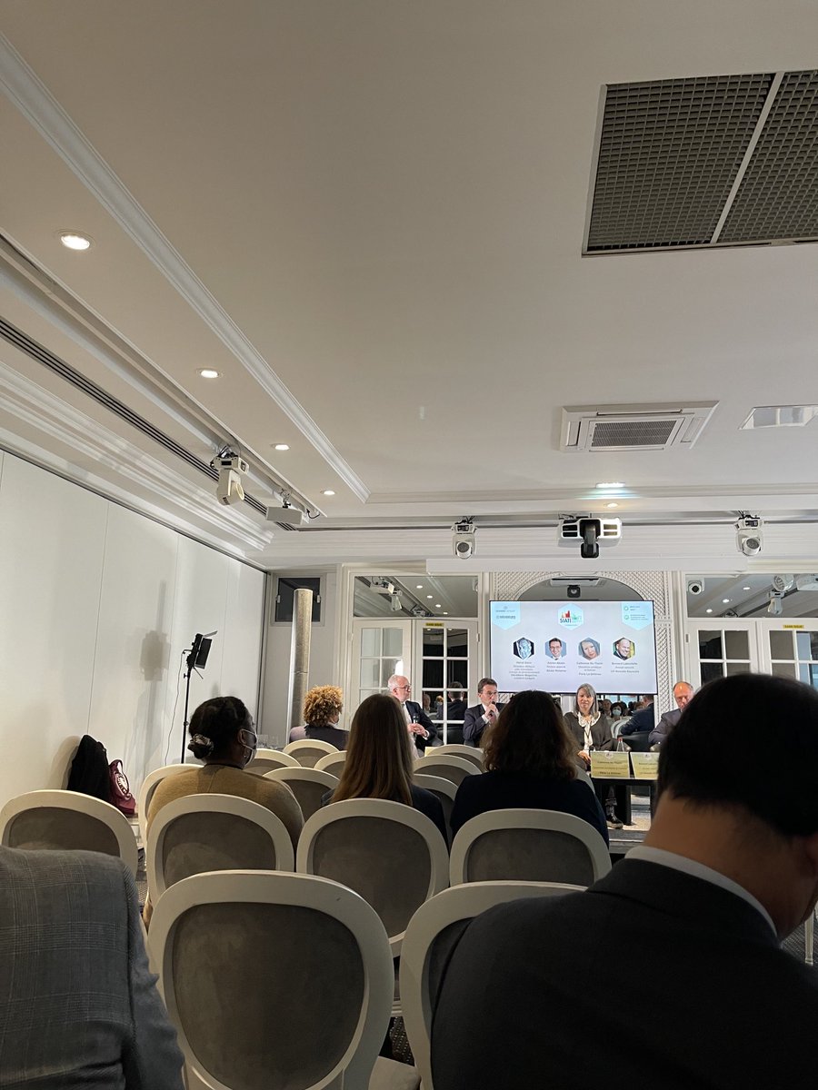 momo05076867's tweet photo. Très ravi de participer au Sommet Immobilier, Aménagement des Territoires & Innovation 2021 #SIATI # à Paris . Toujours à la quête d inatiatives dans le domaine de l immobilier. #Macky SALL #Abdoulaye Seydou SOW #FACIS # https://t.co/fpUld51uGL