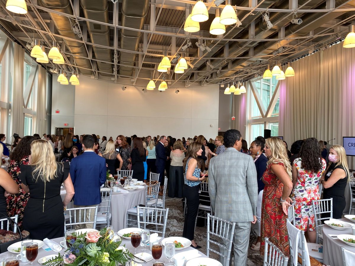 BlownAwayCFL's tweet photo. Jill representing Blown Away at the @CREWOrlando Women At the Top luncheon event. Motivational and inspirational guest speaker was Erin Brockovich. 😃
#Motivational #MotivationalLunch #WomenAtTheTop #CrewOrlando #BlownAwayUSA
https://t.co/mSeAoiEX4q https://t.co/HYLiv12DNt
