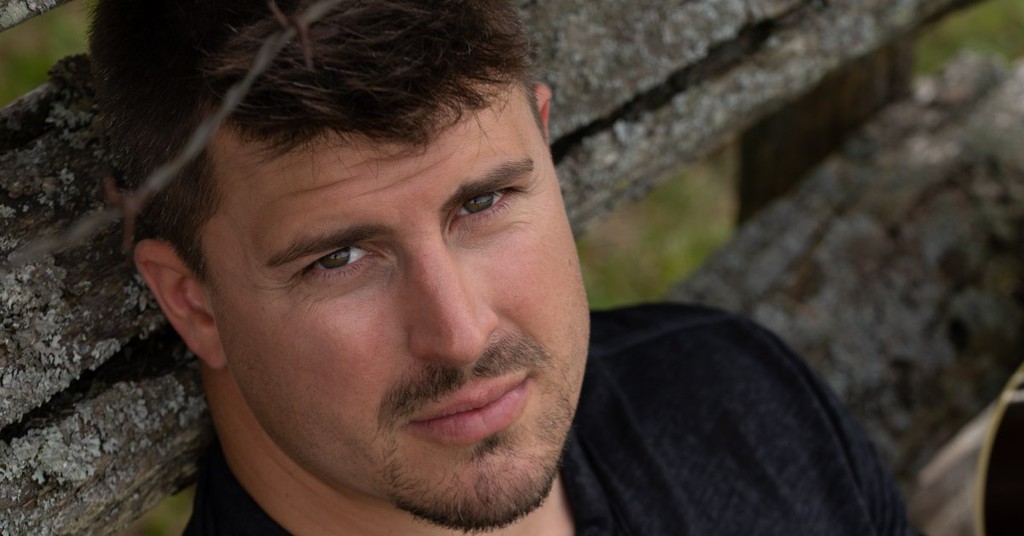 MusicFrontPorch's tweet photo. Ryan Connolly Is Set To Turn Heads In The Canadian Country Industry
▸ https://t.co/RFpG8yCCvK

#RyanConnolly #CountryMusic #CanadianCountryMusic #CanadianMusic #FrontPorchMusic https://t.co/4MbSB0JK3q