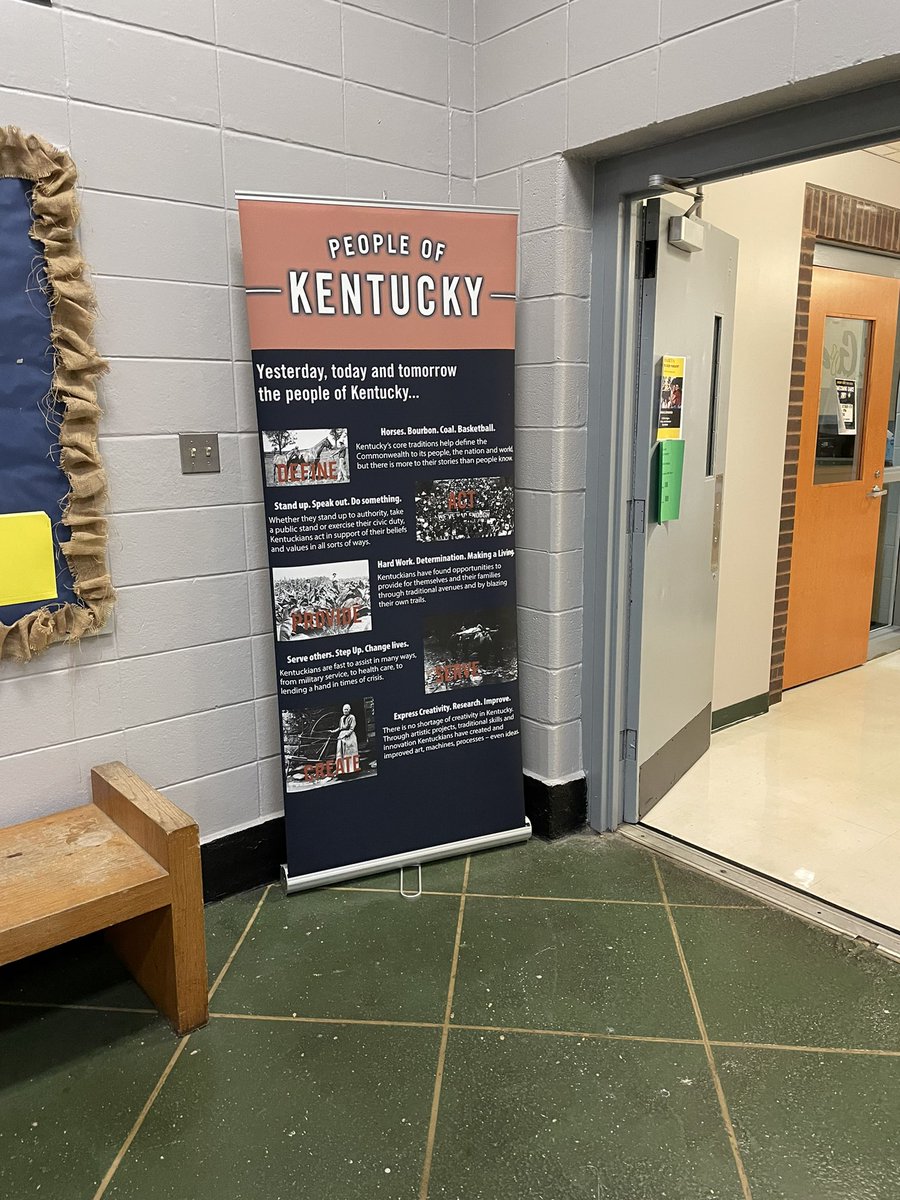GCRhoKappa's tweet image. Thanks @KyHistSoc for letting us be the 1st in the state to display the People of Kentucky banners! Over 10 of them scattered around our school! We love our Commonwealth! @GCMusketeers @GreenupSchools