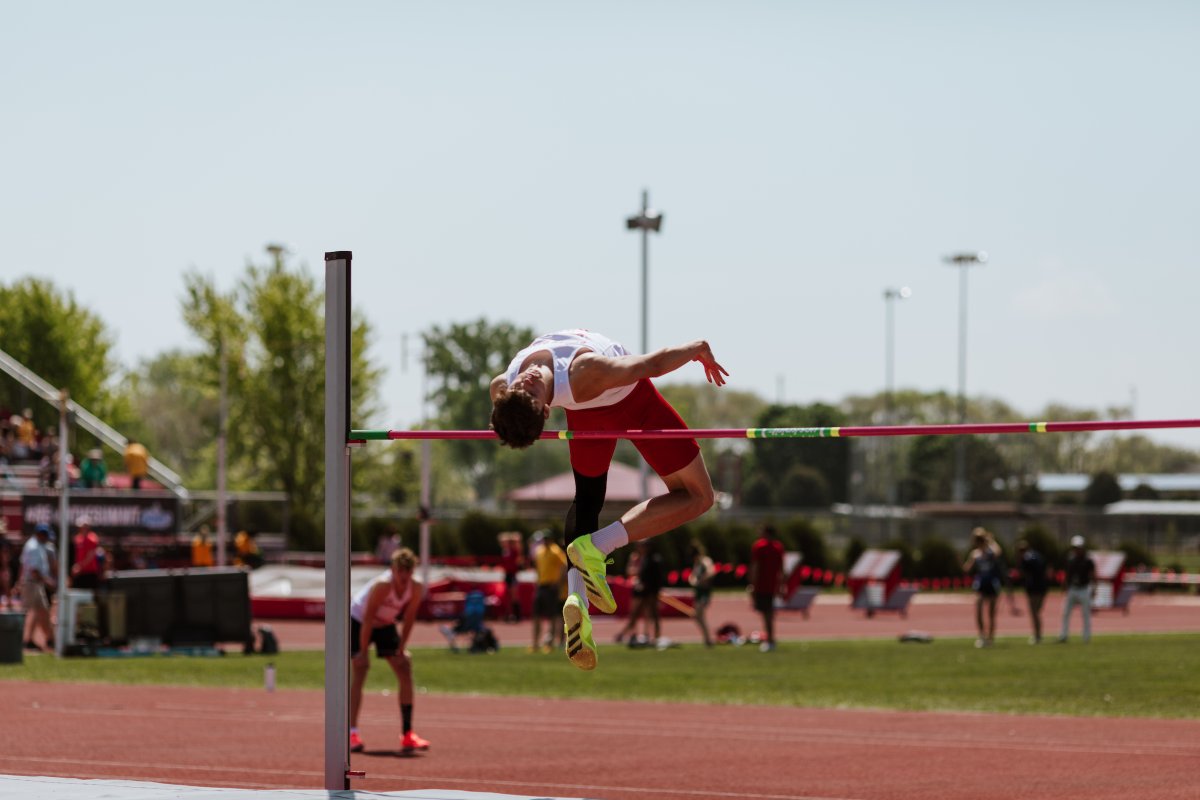 South Dakota Track & Field / Cross Country tweet media