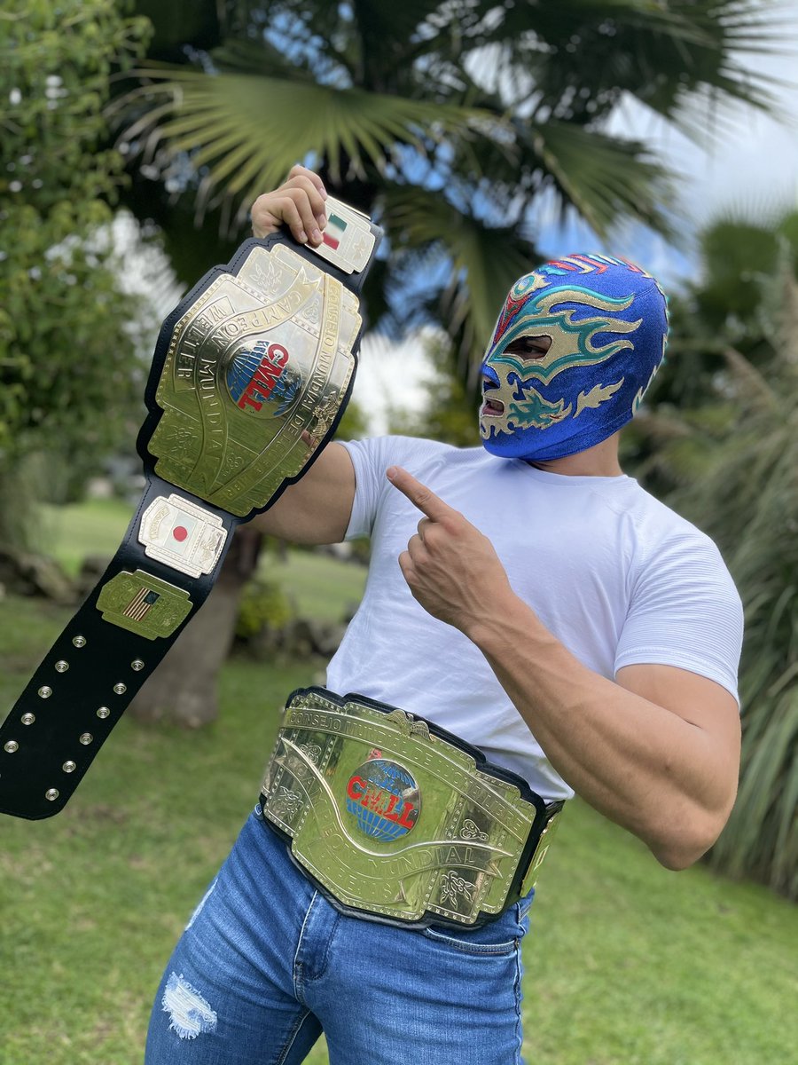 Titan_cmll's tweet photo. Gracias a toda mi familia y a toda la afición que siempre me ha estado apoyando, hoy puedo decir que soy doble campeón mundial del @CMLL_OFICIAL 
#Campeonmundialwelter 
#Campeonmundialdeparejas #Cmll 
#Titaninmortal #Titan #Inmortal https://t.co/8mkZ2gINYs
