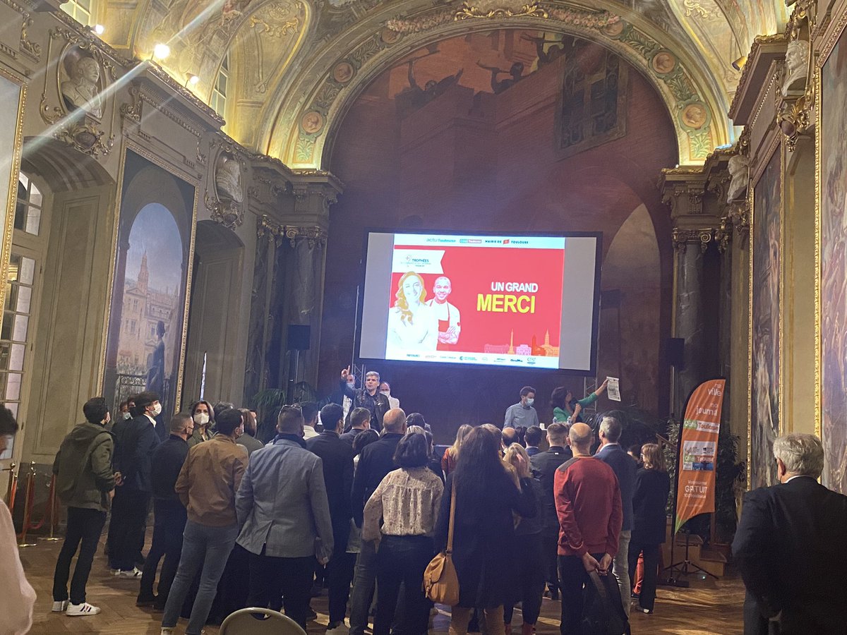 Soirée de remise des Trophées du Commerce et de l’Artisanat de proximité au Capitole ! #Toulouse #CommerceDeProximité