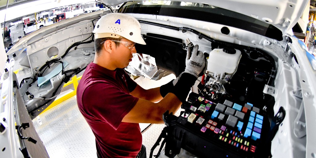 The USMCA Automotive Summit is coming to #SATX on Oct 14-15. 

This marks the first time the automotive manufacturing trade show will be held in the US. Virtual and in-person registration is now open. Reserve your spot now >> usmcaautosummit.com.