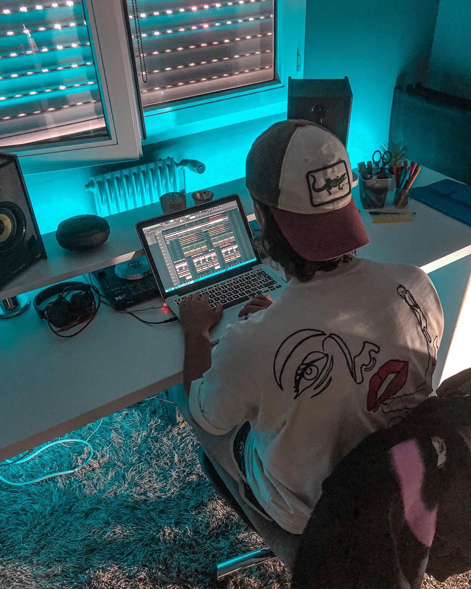 NEW BANGER IS COMING SOON ! 🚀🚀🚀 @bramfidderdj @thismixissick 

#newsong #newbanger #producer #futurerave #dj #studio #studiomusic #edmmusic #lifestyle #work #musician #frenchdj #soundengineer