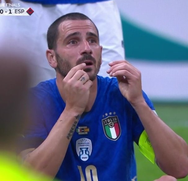 Stiamo perdendo ma abbiamo meme per i prossimi mesi #ItaliaSpagna