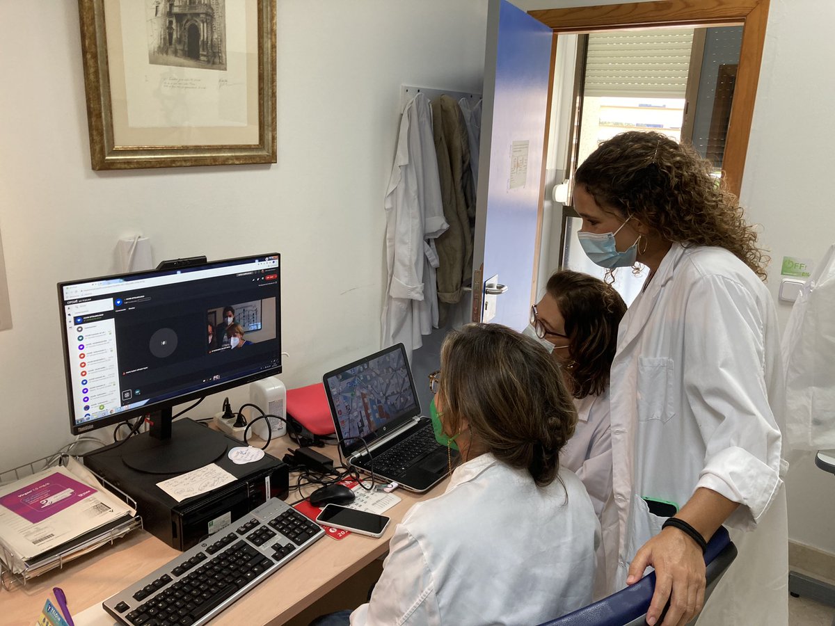 OftalmoMacarena's tweet photo. #TeleOncoOcular 3.0 Beta en @OftalmoMacarena. Conexión Sevilla-Huelva de #AltaVelocidad @irelimpio &amp; #DraPonte con la inestimable ayuda de #MercedesRomán #Calidad @HUVMacarena ➕ La gran retinóloga @MarujaValero @hujuanramon. #OftalmoAndalucíaImparable @SAOoftalmologia 👀👀 https://t.co/i4xuEeU0le