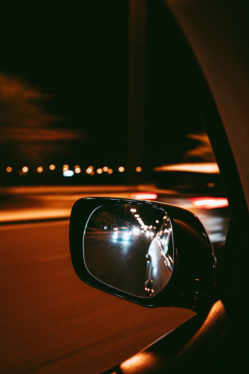 AsdKuwait1's tweet photo. ادوج لو كان ما رجلي بدواجه
أدله النفس ليه الله يفرجها

في معزل عن كثير الخلق وازعاجه
ما سمع من الناس لو تكثر لجالجها

يالله ياللي بيدك الضيق وافراجه
ياخالق الخلق ياقاضي حوايجها

#عبدالله_بن_عون 
#مساء_الخير https://t.co/Nkm1LAQZw0