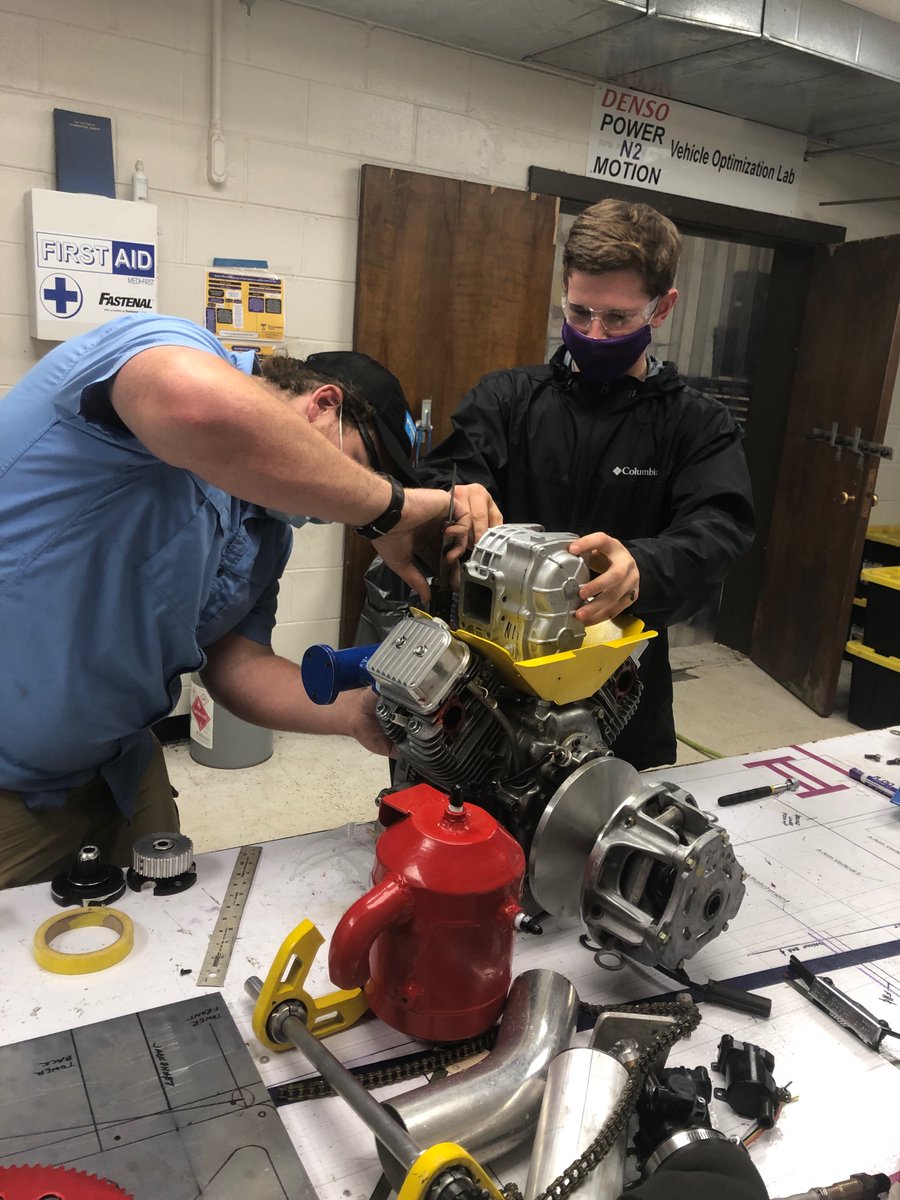 TNTechMtrsports's tweet photo. Power train team hard at work today! #fsaemichigan #Powertrain #makersbydesign https://t.co/hmIHSHshit