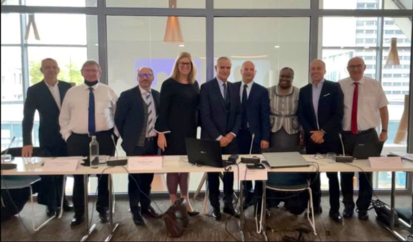 Très heureux de retrouver nos amis membres du CA de la <a href="/fidef_org/">FIDEF.ORG</a> après une trop longue période à distance ! 

C’est toujours un plaisir de partager et d’échanger avec les présidentes et présidents des ordres professionnels des pays de la #francophonie. 

#CongresOEC. @gmottard