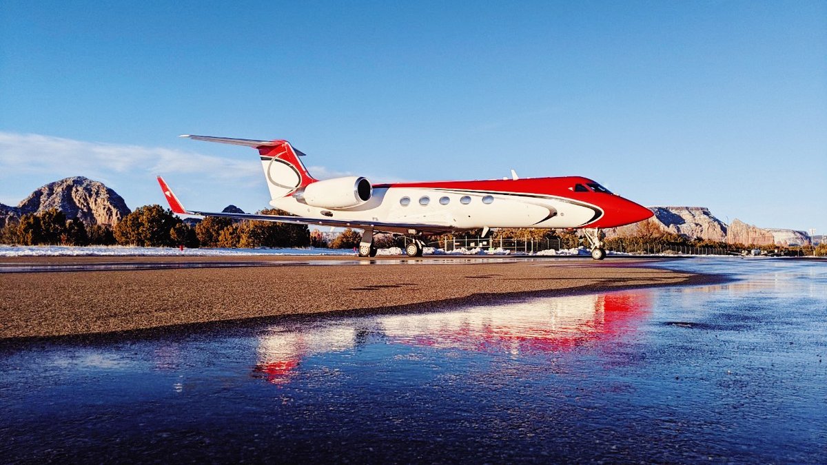 DumontJets's tweet photo. Off to the mountains 🛩🏔👀
pc📸: John Woodall
#dumontjets #redjets #privatejetcharter #jetsetter #gulfstream #givsp #aviationdaily https://t.co/CnAEKGq542